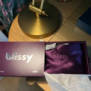 New Blissy queen pillow case
